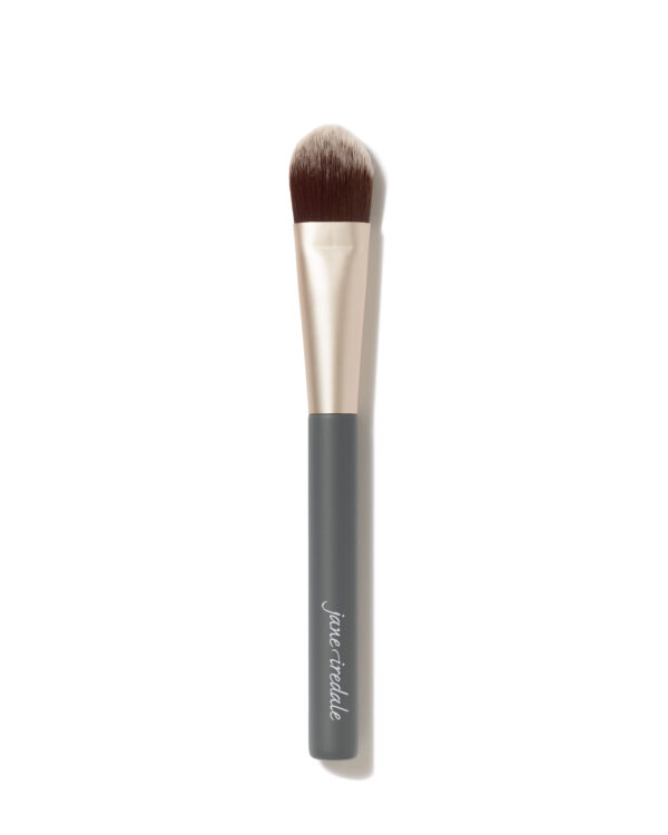 IC_Brush_Liquid_Complexion_BRUSH_OH_SOLDIER_P03_208351